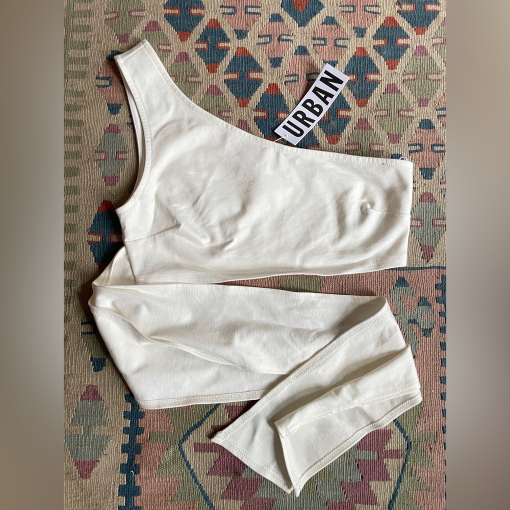 Urban Outfitters wrap style crop top women’s size medium